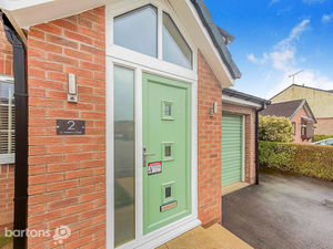 Photo 6- click for photo gallery